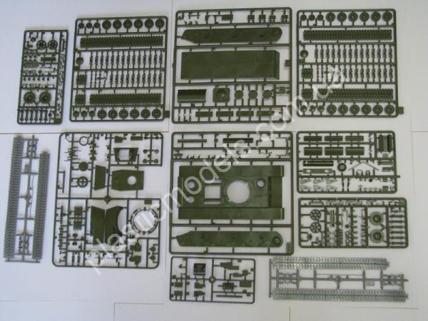 1/35 Zvezda 3624 tank KV-1 model 1940
