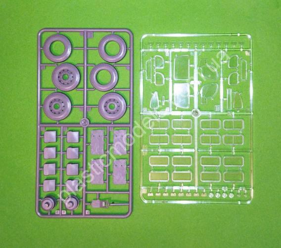 1/35 Roden 816 GMC PD3701 Silverside Bus 