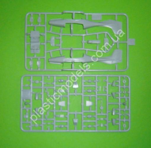 1/72 A-model 72291 Diamond Da-42 MPP