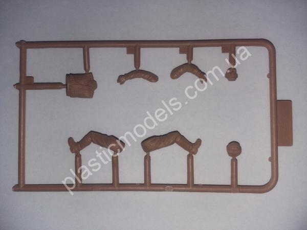 1/35 ICM 35643 RKKA Drivers (1943-1945) (2 figures)