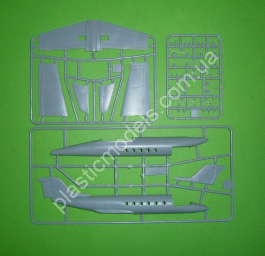 1/72 SOVA-M 72048 Gates C-21A Learjet U.S. Air Force