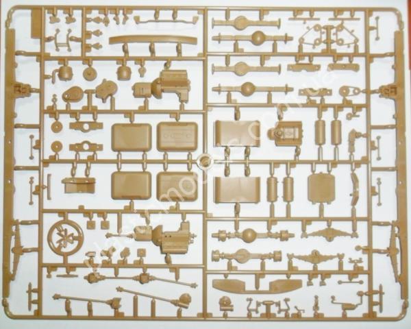 1/35 ICM 35515 ЗиЛ-131, Советский армейский грузовой автомобиль