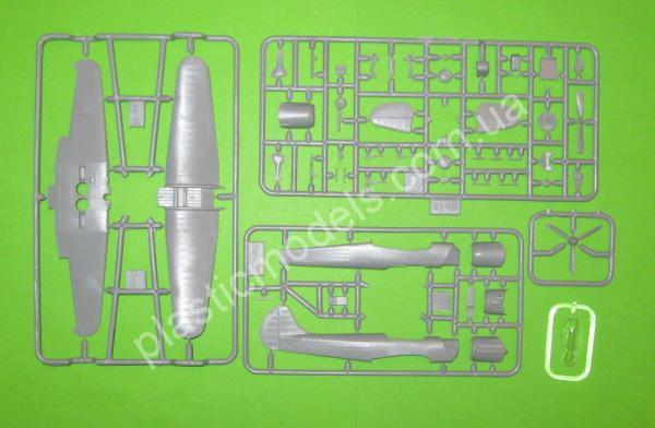 1/72 A-model 72321 Yakovlev Yak-18 