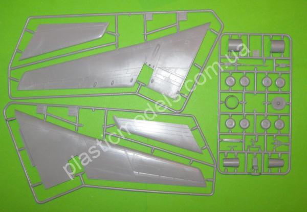 1/72 A-model 72249 Soviet passenger aircraft Tu-134 Crusty-A LOT