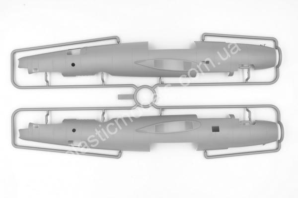 1/48 ICM 48328 B-26C-45 Marauder  American Bomber