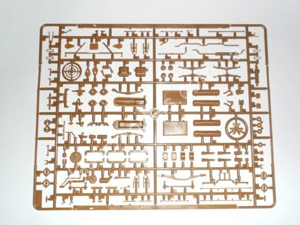 1/35 ICM 35467 Henschel 33 D1 Kfz.72, Германский автомобиль радиосвязи ІІ МВ