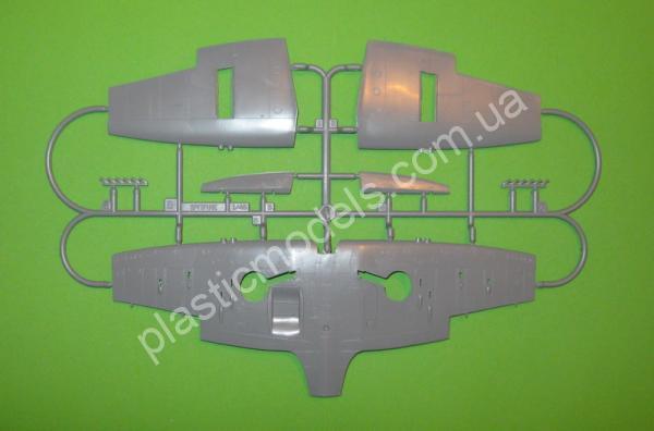 1/48 Special hobby 48192 Spitfire Mk.XII against V-1 Flying Bomb