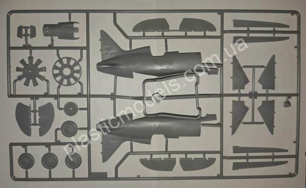 1/32 ICM 32004 I-16 type 10