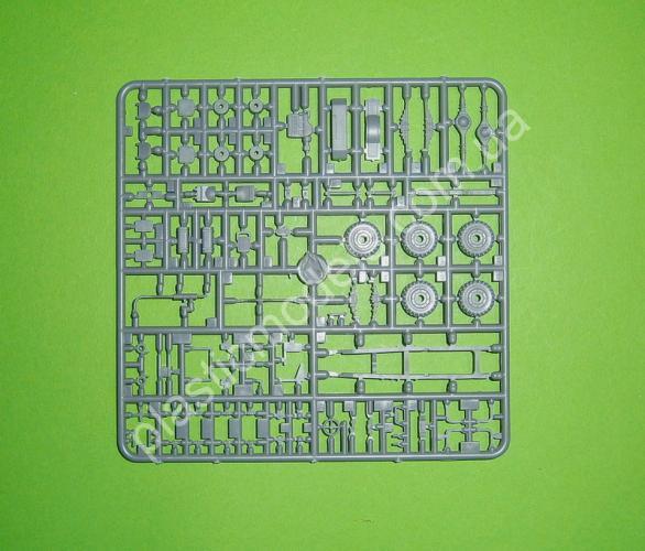 1/72 IBG 72031 Otter Light Reconnaisance Car