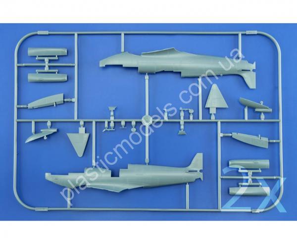 1/48 Eduard 1188 Aussie Eight - Spitfire Mk. VIII in Australian service DUAL COMBO
