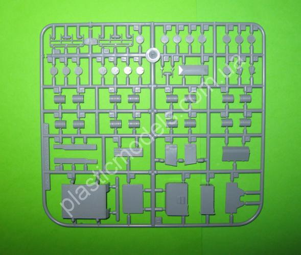 1/72 Special Armour Vehichles 72010 Sd.Kfz.11/2 Entgiftungskraftwagen