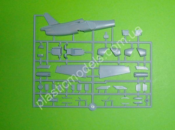1/72 Kovozavody Prostejov 0405 SIAI S-211 „Philipine AF“