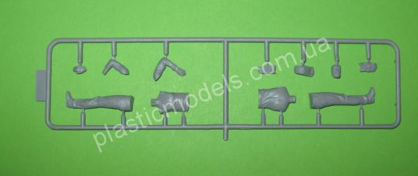 1/24 Master Box 24060 Laurie “Lightning Bolt” Barnes