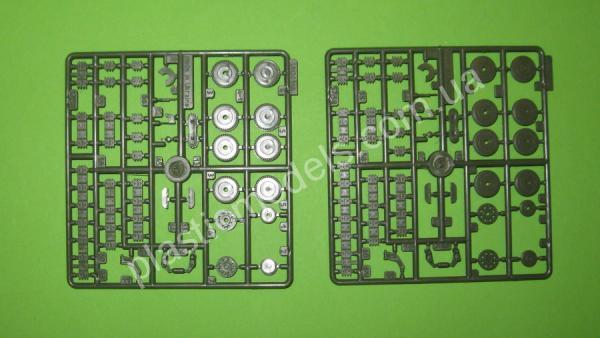 1/72 UMmt 676-01 Wheel-track tank BT-7A with F-32 tank gun
