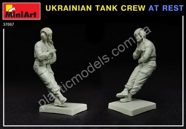 1/35 MiniArt 37067 Укаринський танковий екипаж на відпочинку