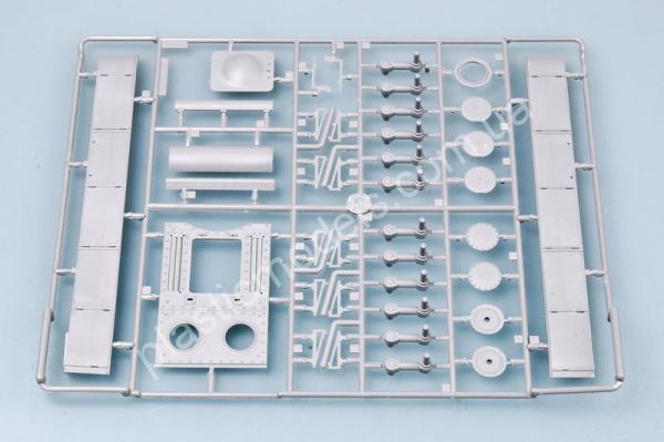 1/35 Trumpeter 00367 German Pz.Kpfm KV-2 754(r) Tank