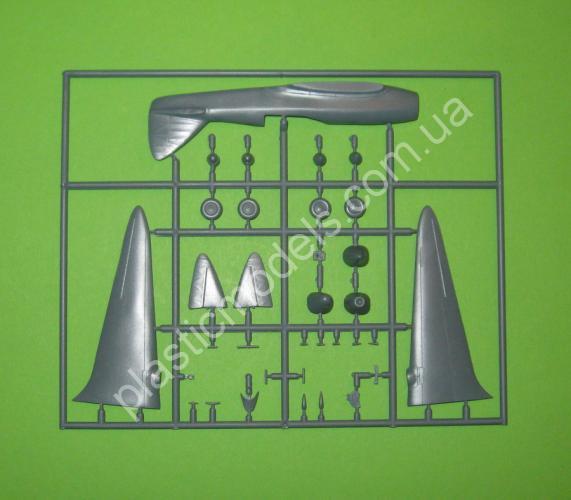 1/72 Kovozavody Prostejov 0099 de Havilland DH-88 Comet 
