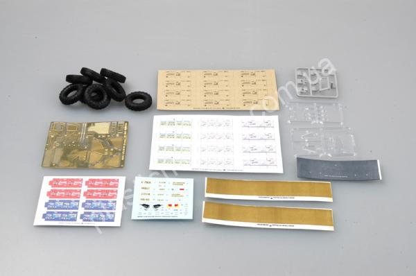 1/35 Trumpeter 00397 M1130 Stryker Command Vehicle