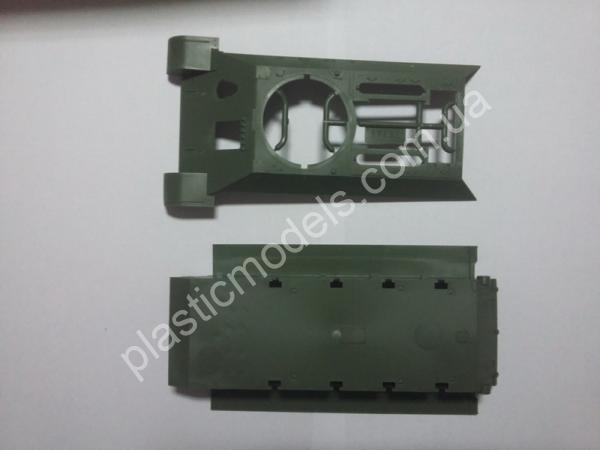 1/35 ICM 35368 T-34-76 with Soviet Tank Riders