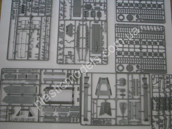 1/35 Zvezda 3604  Бронетранспортер Ханомаг SD. KFZ. 251/3 AUSF B