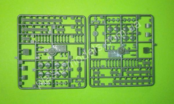 1/72 UM 399 T-70M tank with 76mm ZIS-3 gun
