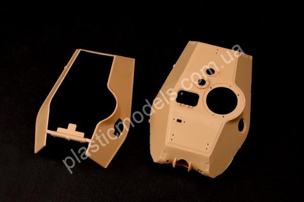 1/35 HobbyBooss 82455 German VK4502 (P) Hintern