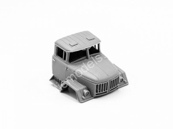 1/72 ICM 72812 Command Vehicle ZiL-131