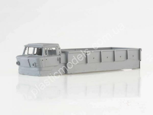 1/43 AVD model 1358 ZIL-132P