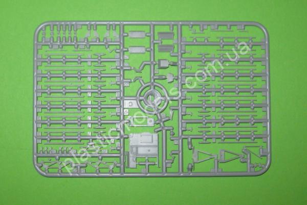 1/72 ACE 72542 BM-8-24 (Katyusha) tracked multiple rocket launcher (T-60 chassie)