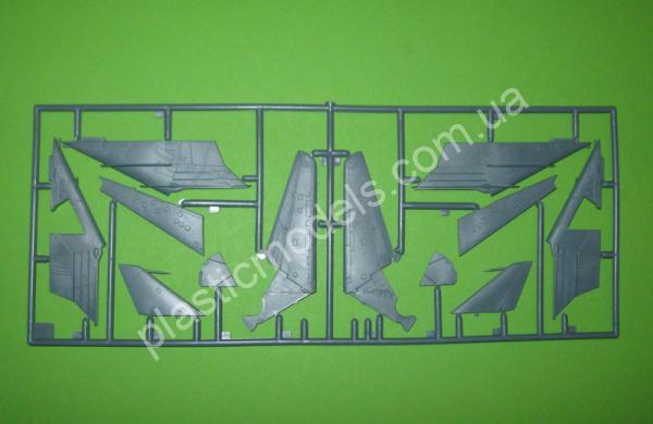 1/72 Kovozavody Prostejov 0208 Sukhoi Su-17UM3/Su-22UM