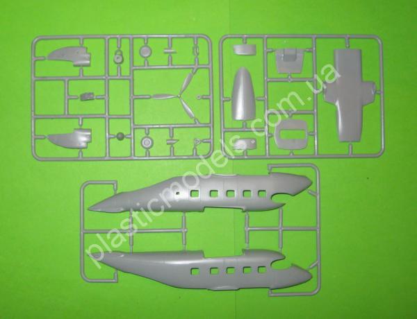 1/72 A-model 72226 Пассажирский самолет Ан-28, полярный