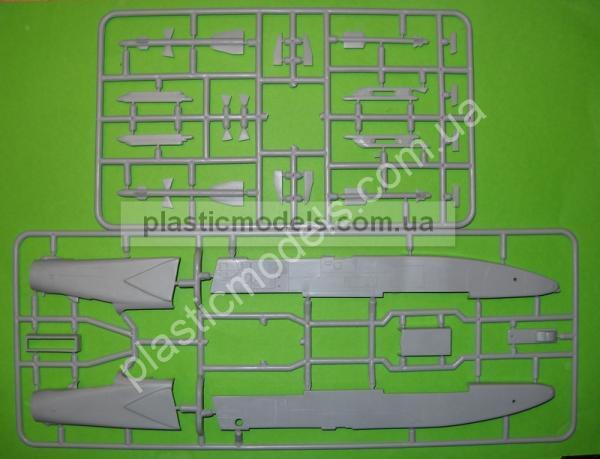 1/72 ART model 7205 Yak-141 freestyle