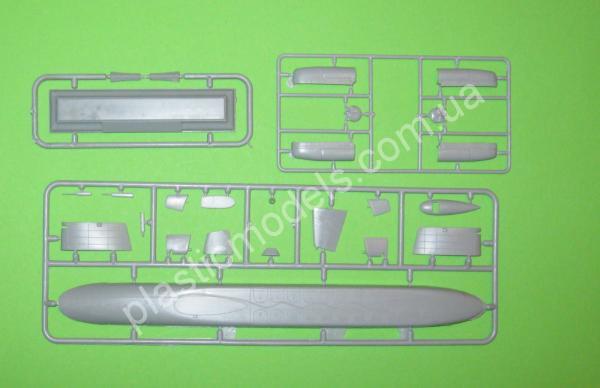 1/350 Micro Mir 350-029 SSN-642 Kamehameha with DDS