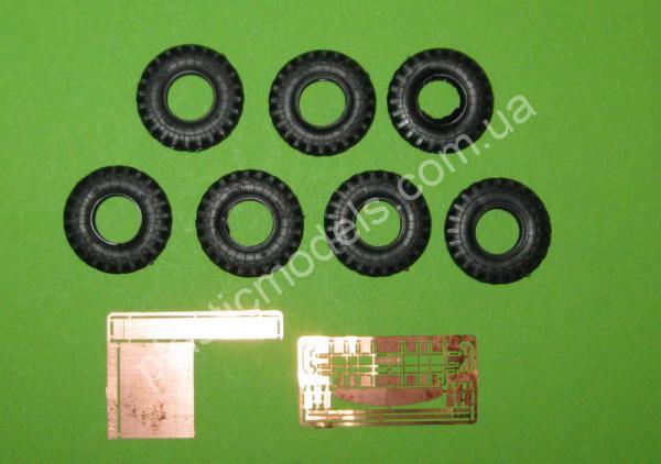 1/35 SKIF 210 BTR-152E
