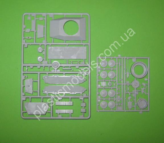 1/72 UM 483 Aufklarungspanzer 38(t) with 2cm Kwk38
