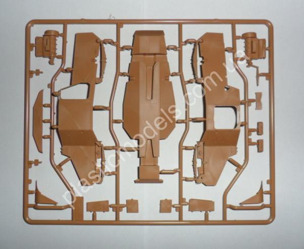 1/35 ICM 35376 Panzerspähwagen P 204(f) Railway German Armoured Vehicle