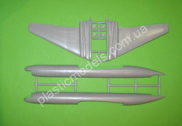 1/144 A-model 1448 Авиалайнер D.H. 106 Comet-4B
