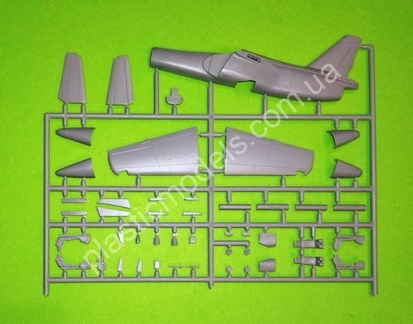 1/72 Kovozavody Prostejov 0346 SIAI S-211