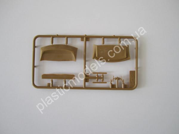 1/35 ICM 35479 Москвич-401-420 седан Moskvitch-401-420 Saloon
