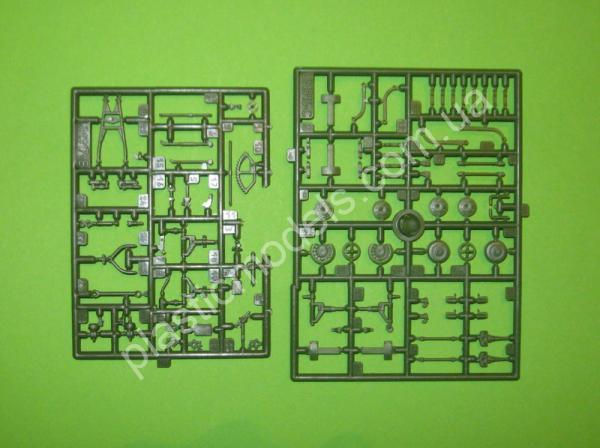 1/48 UM 517 Soviet 37-mm antiaircraft gun K-61 (late variant)