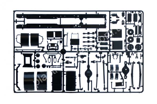 1/35 Italeri 3907 Track Volvo FH16 520 Sleeper Cab