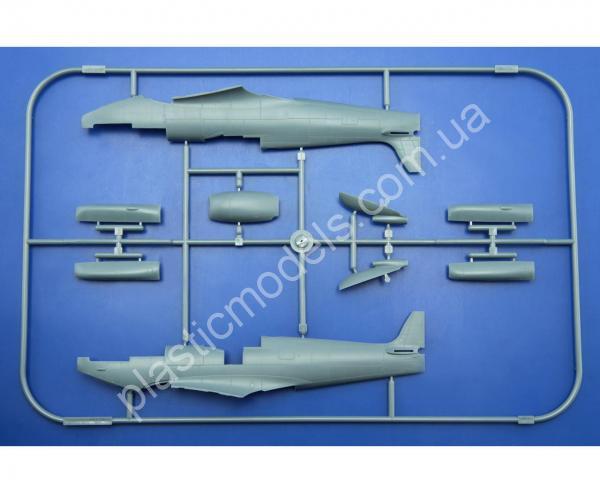 1/48 Eduard 8283 Spitfire Mk. IXe