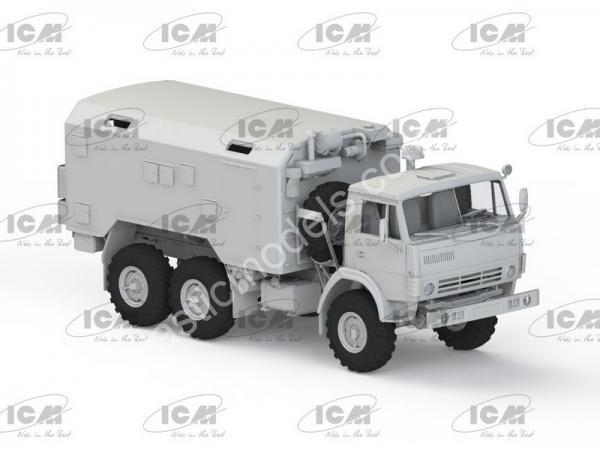 1/35 ICM 35002 Soviet Six-Wheel Army Truck with Shelter