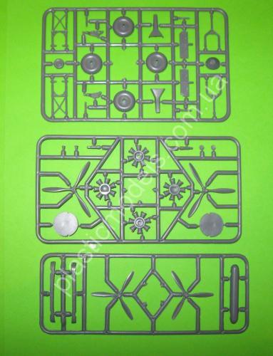 1/72 A-model 72175 L2D3/D4 