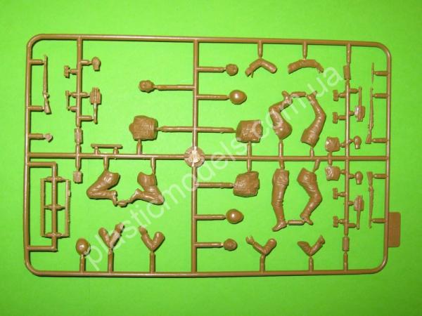 1/35 Master Box 3518 German panzergrenadiers, 1939-1942, 7 fig.