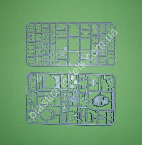 1/72 ACE 72430 V-150 Commando AC w/20mm cannon  or 90mm gun