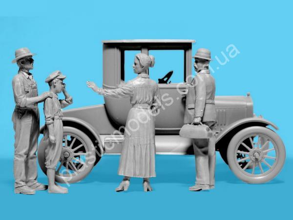 1/35 ICM 35829 Doctor on Call - Ford Model T and 4 Figures
