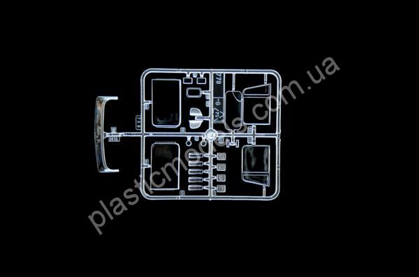 1/24 Italeri 3925 Freightliner FLD 120 Special