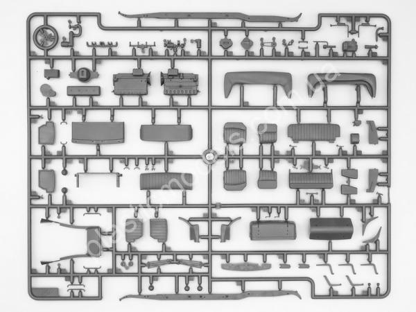 1/35 ICM 35530 Type G4 Partisanenwagen German WWII vehicle with machine gun