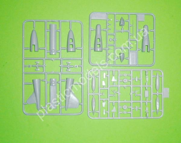 1/144 A-model 1482 Martin B-57G Canberra